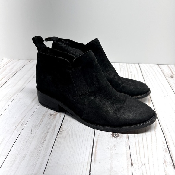 Eileen Fisher Black Leather Ankle Boots Size 6.5 - Picture 1 of 9